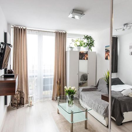 Alma Apartments Grzybowska Warszawa Eksteriør billede