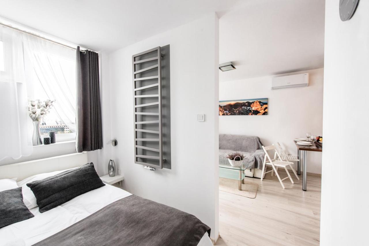 Alma Apartments Grzybowska Warszawa Eksteriør billede