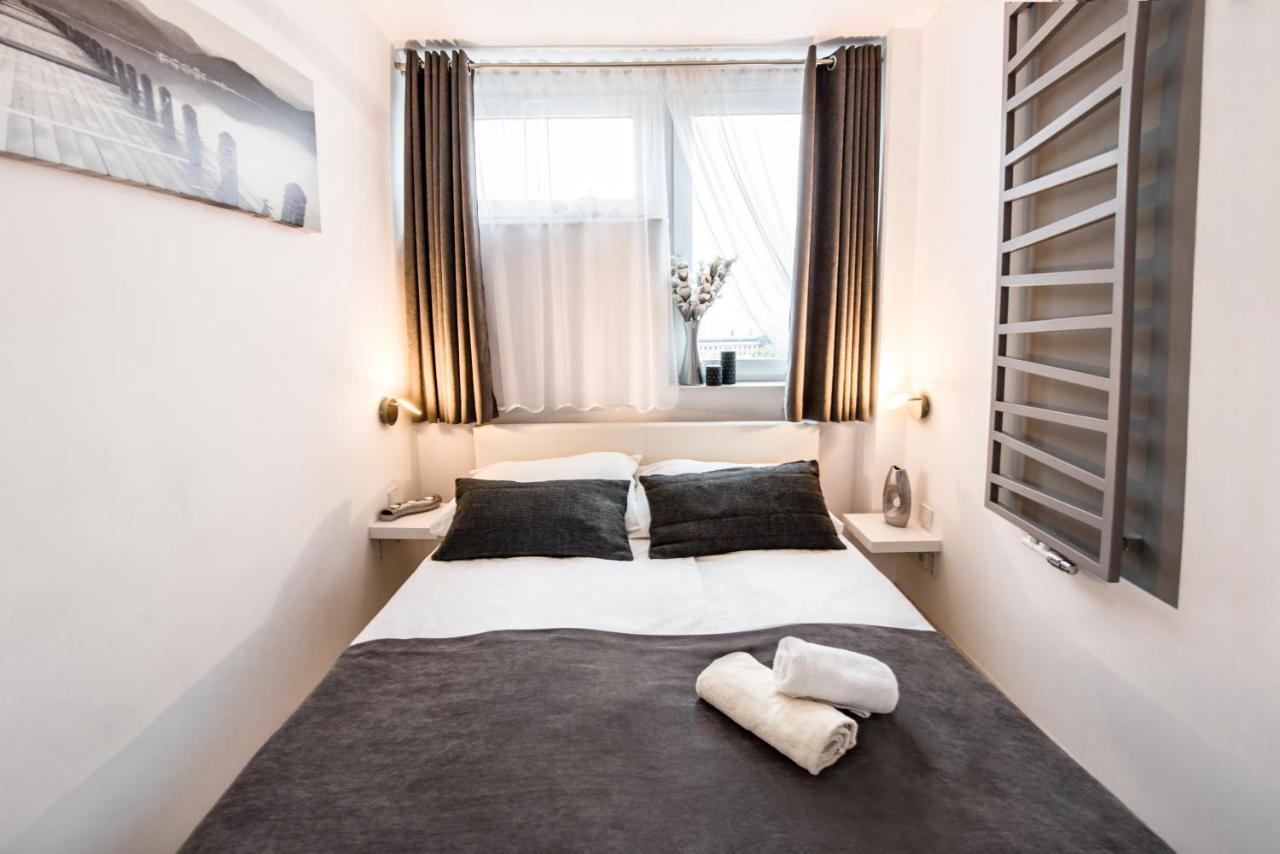 Alma Apartments Grzybowska Warszawa Eksteriør billede